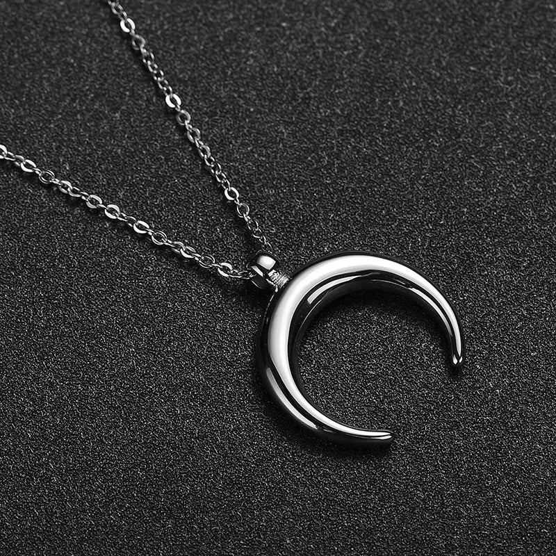 Minimalist Style Stainless Steel Horn Moon Pendant Necklace